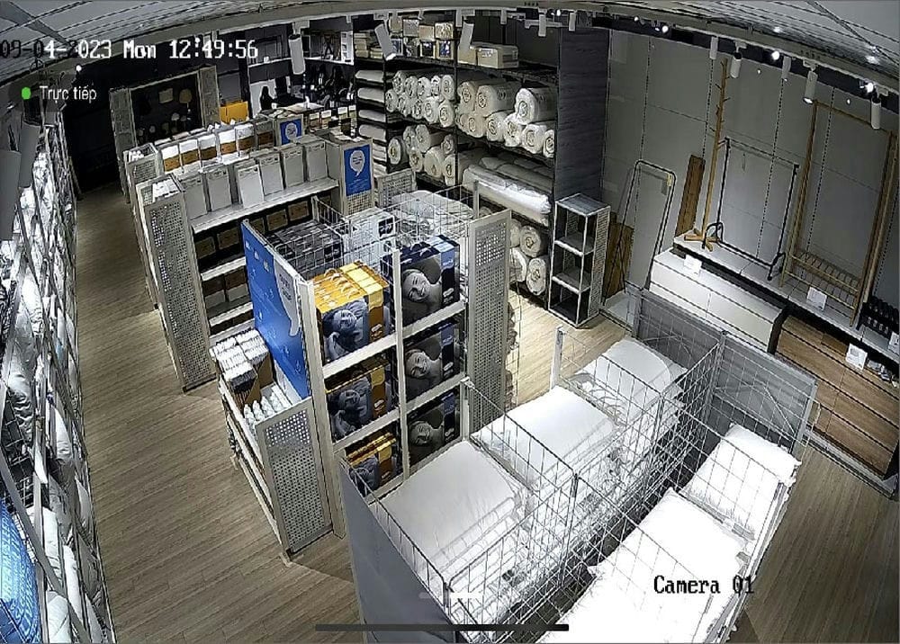 Hình  Camera Giám Sát  thực tế  Màu sắt trong sáng  5.0 megapixel  Chất lượng cao tiết kiệm chi phí  của bộ Lắp Đặt Camera Nhà Trọ Ghi Âm Full Color sử dụng mã DH-HAC-HFW1500TLMP-IL-A